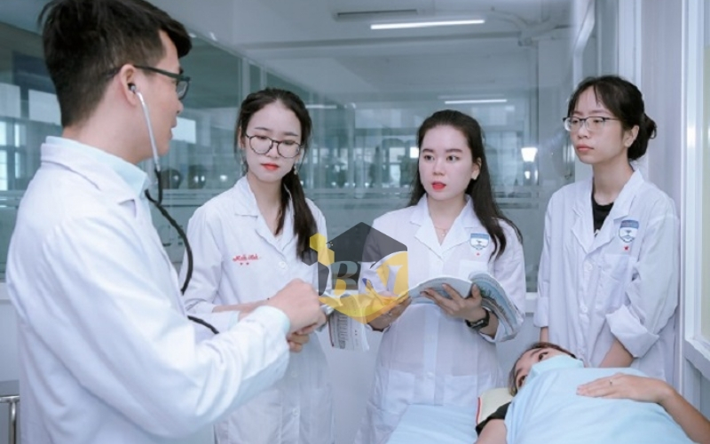 Thời gian học Trung cấp Y sĩ đa khoa hệ Từ xa bao lâu?