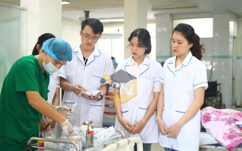 Học bao lâu có bằng Trung cấp Y sĩ đa khoa ? 21 Đăng ký học bằng Trung cấp Y sĩ đa khoa ở đâu?