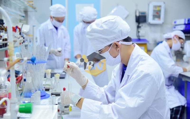 Ai phù hợp với khóa học Văn bằng 2 ngành Dược online?