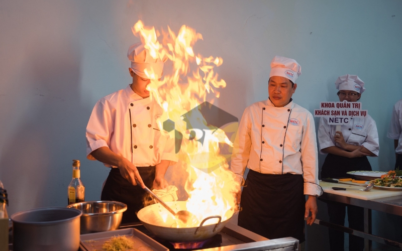 Trung cấp ngành Nấu ăn học trường nào uy tín? 22 Học Trung cấp ngành Nấu ăn có cần kinh nghiệm nấu ăn trước không?